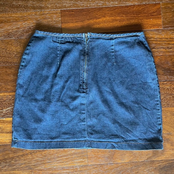 VINTAGE y2k denim slit mini skirt! - Picture 8 of 10